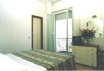 Alcazar 3*
